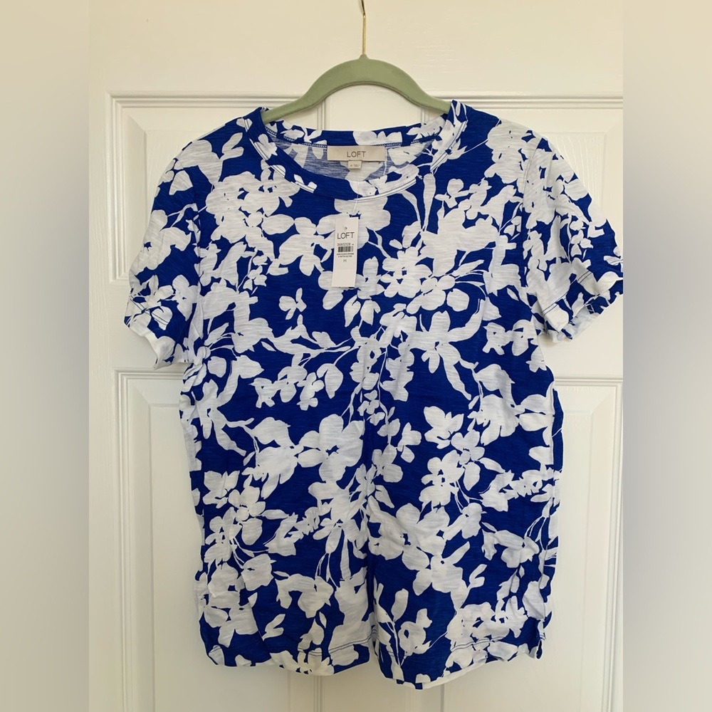NWT! Loft Women’s Tee Shirt